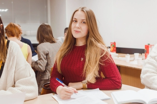 площадь Революции, 7А